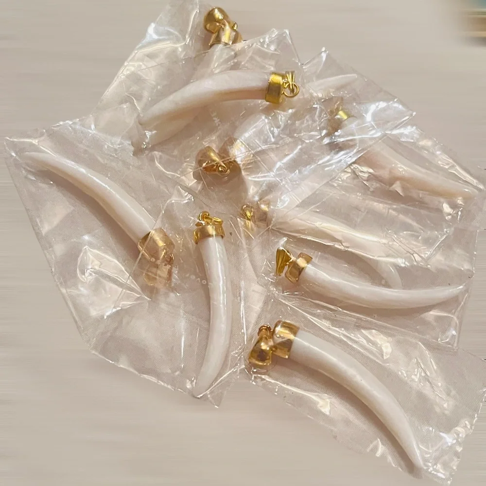 33pc Gold Jewelry Pendants Assortment Electroplated & Quartz